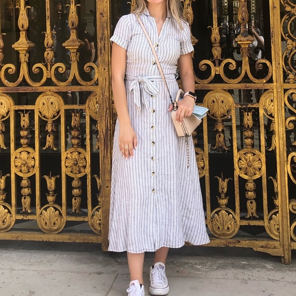 Dresses & Skirts - Long flowy striped dress